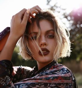 Leia mais sobre o artigo Daisy Gray